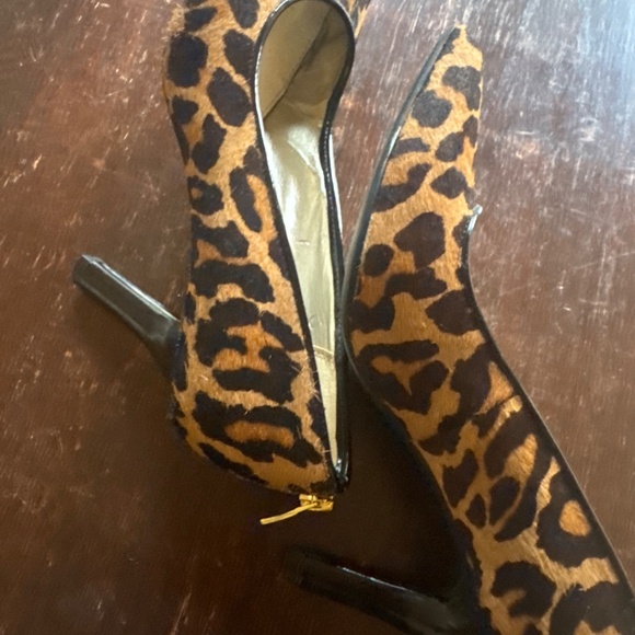Leopard Print Pumps Size 9.5 - Picture 5 of 6